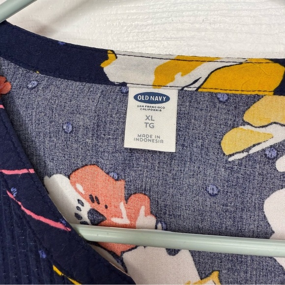 Old Navy Floral Women's Blouse - Multicolor Size XL GUC - Picture 3 of 6